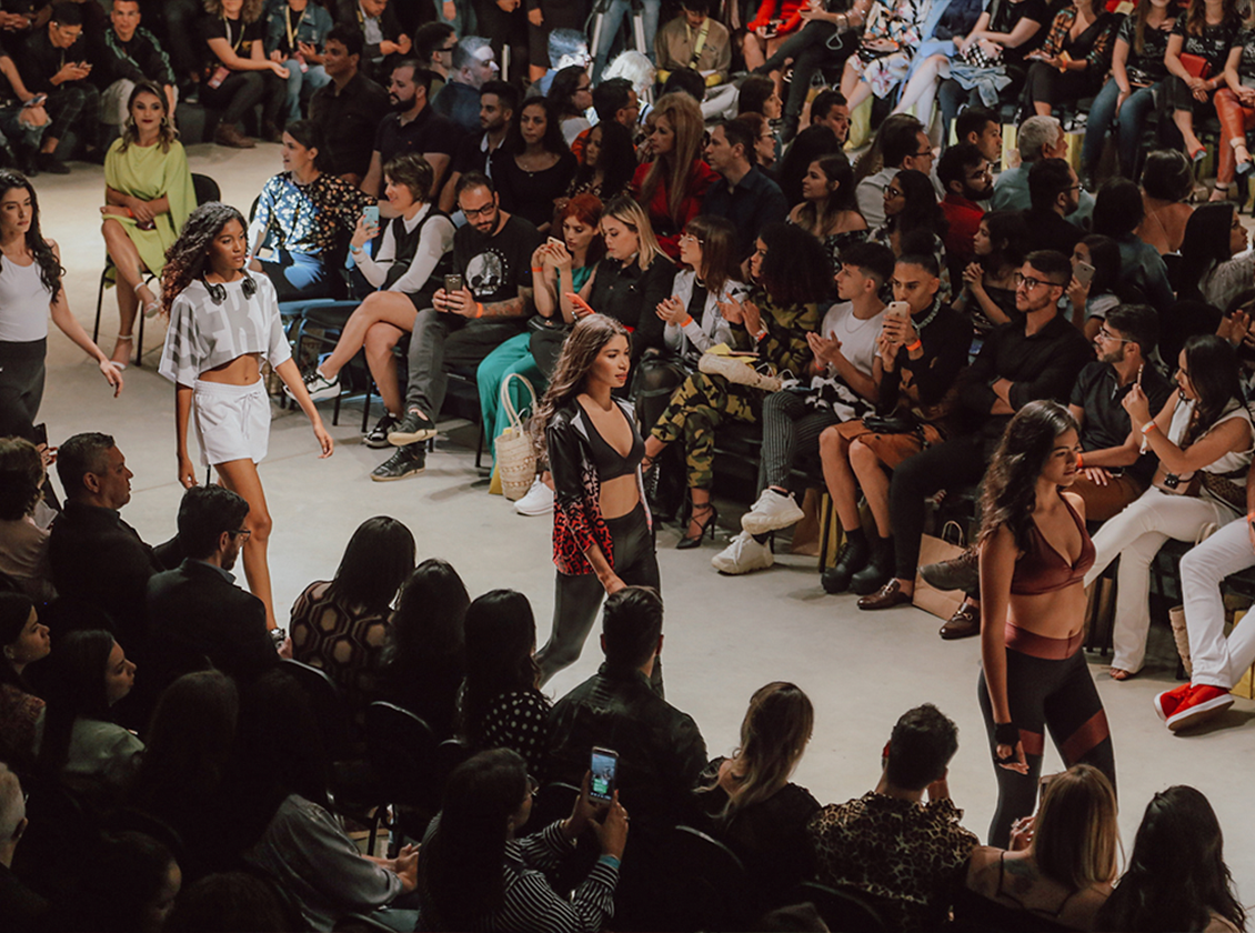 Desfile na passarela
